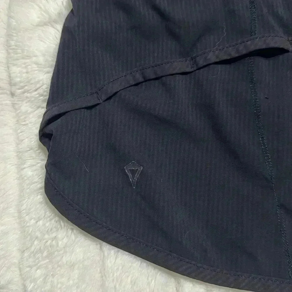 Ivivva Shorts - Picture 3 of 6